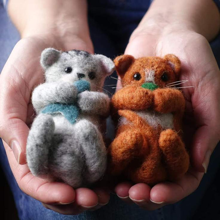The Crafty Kit Company - Cute Kitties - Needle Felting Kit